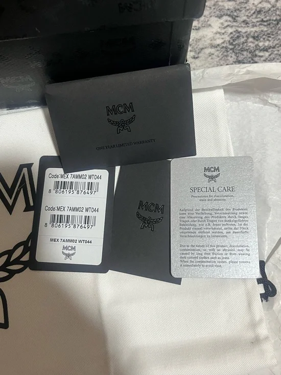 MCM Turnlock Style Classic Visetos High Top White with Gold Zippers - Picture 15 of 15